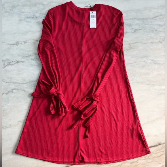 BCBGeneration Women’s Wrist tie Aline Dress Knit Red Size M - Picture 11 of 11